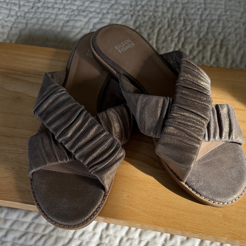 Eileen Fisher Women's Metallic Brown Sandals
